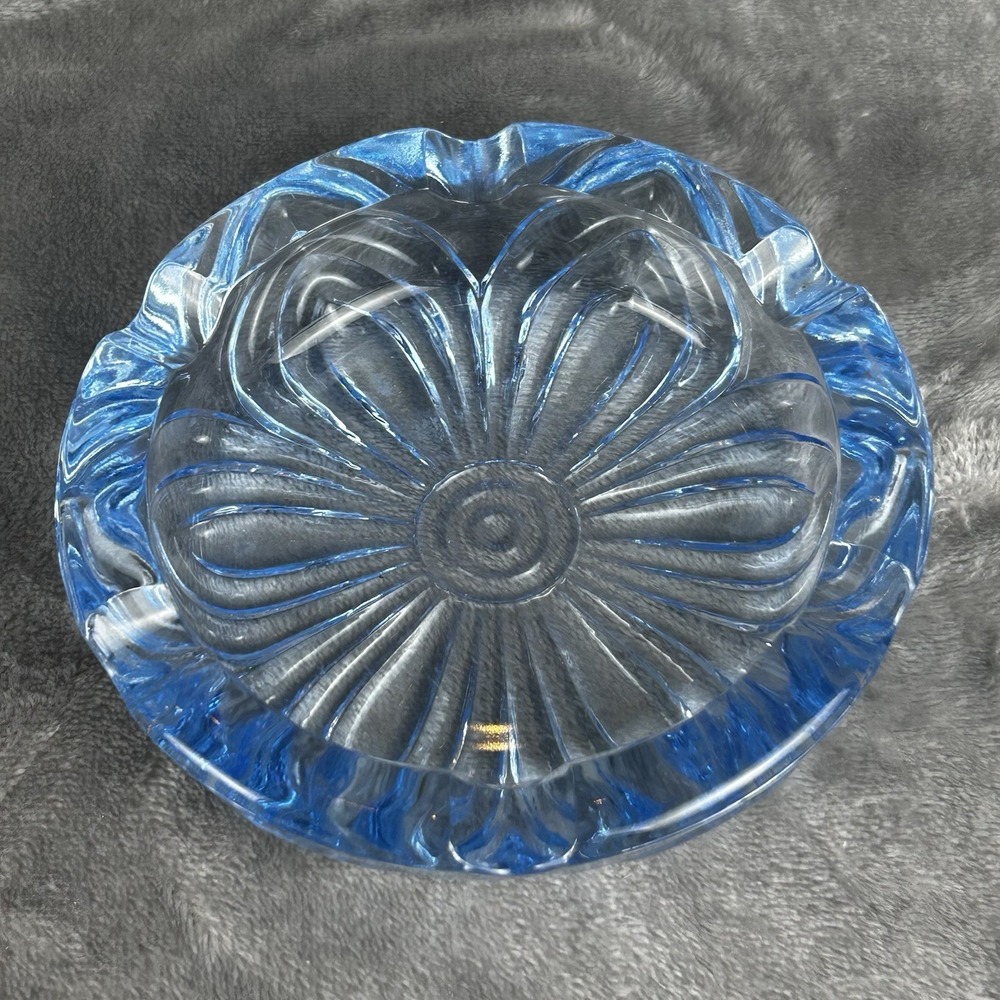 Vintage‎ Cambridge Caprice Moonlight Glow Ashtray Blue Glass No Noted Flaws